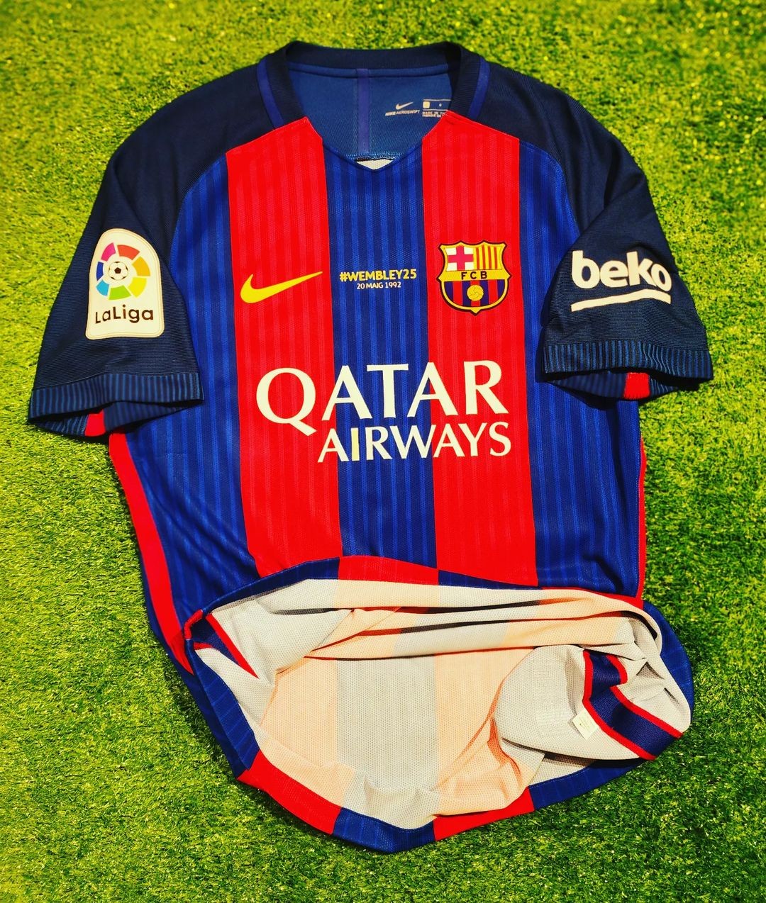 FC Barcelona 2016-17 Home V3 Kit