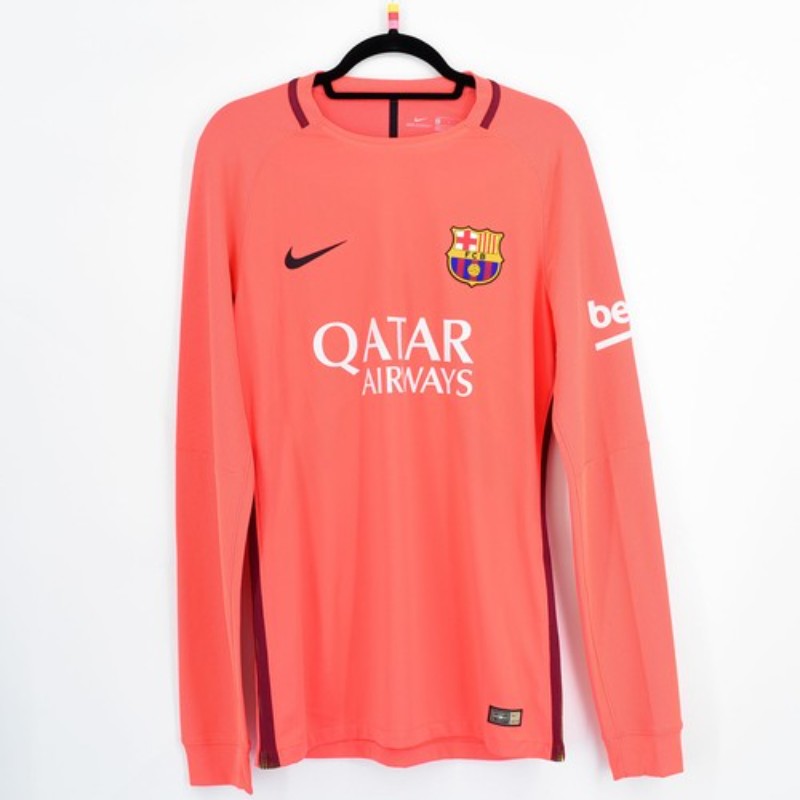 FC Barcelona 2016-17 GK Fourth Kit