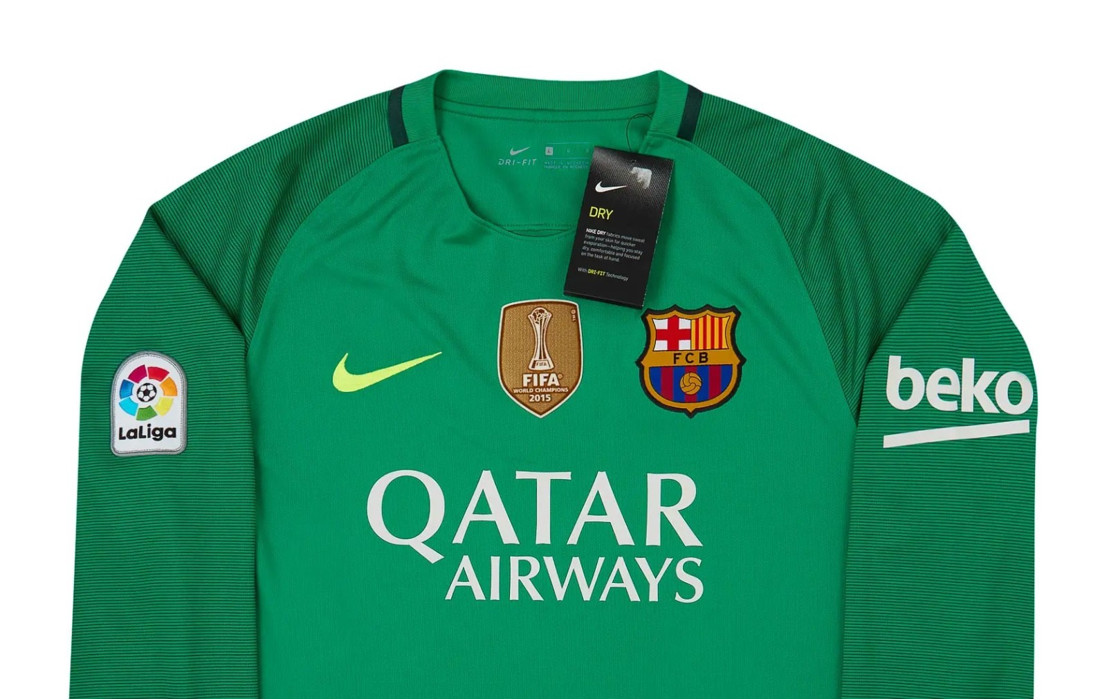 FC Barcelona 2016-17 GK Away V2 Kit