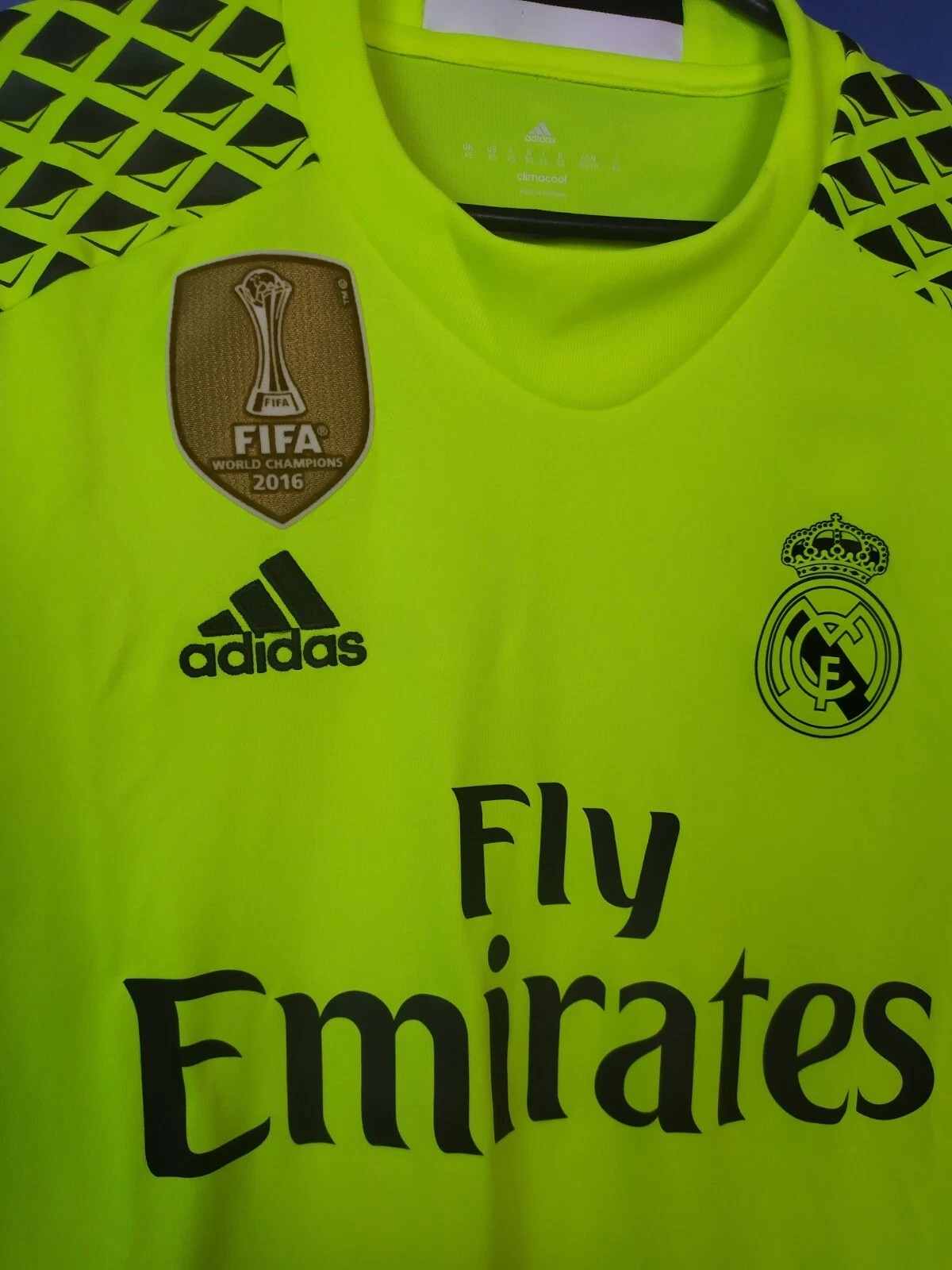 Real Madrid 2016-17 GK Third V2 Kit