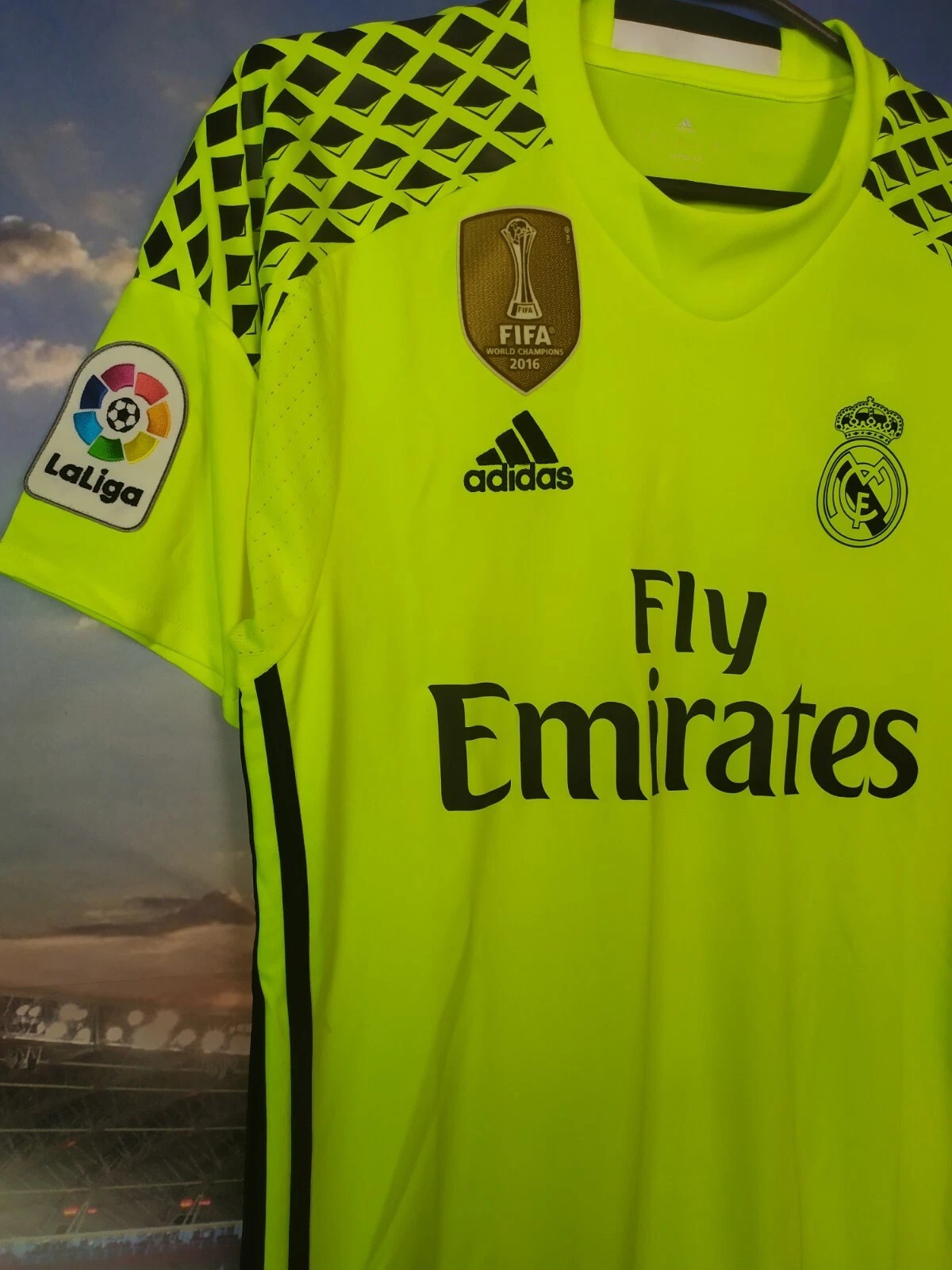 Real Madrid 2016-17 GK Third V2 Kit