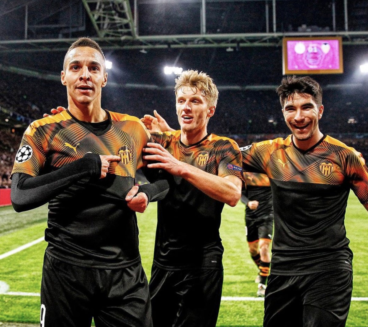 Valencia CF 2019-20 Champions League Away Kit