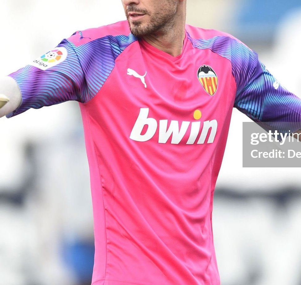 Valencia CF 2019-20 GK 4 Kit