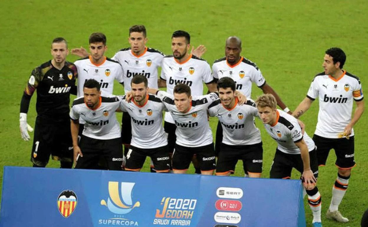 Valencia CF 2019-20 Supercopa de España GK Kit