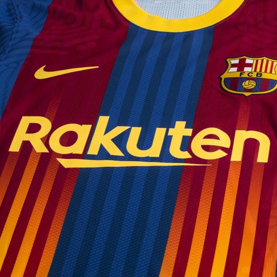 FC Barcelona 2020-21 Clásico Kit