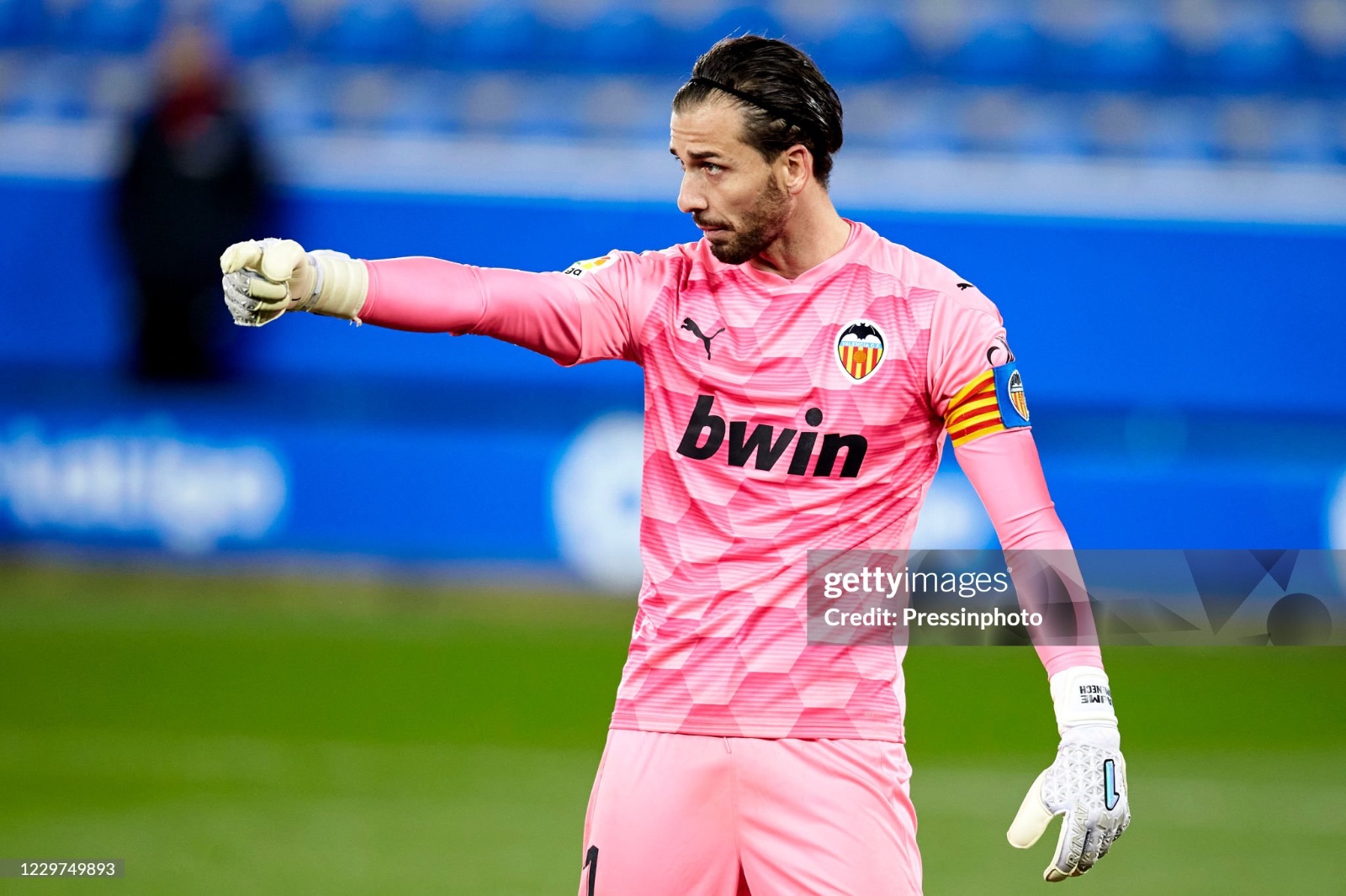 Valencia CF 2020-21 GK 4 Kit