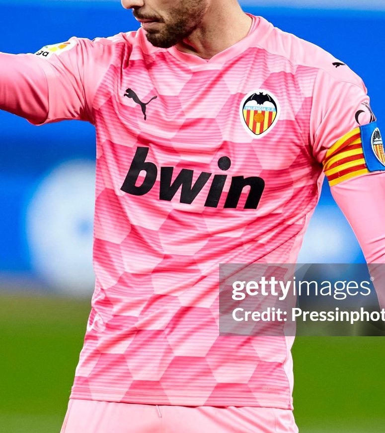 Valencia CF 2020-21 GK 4 Kit