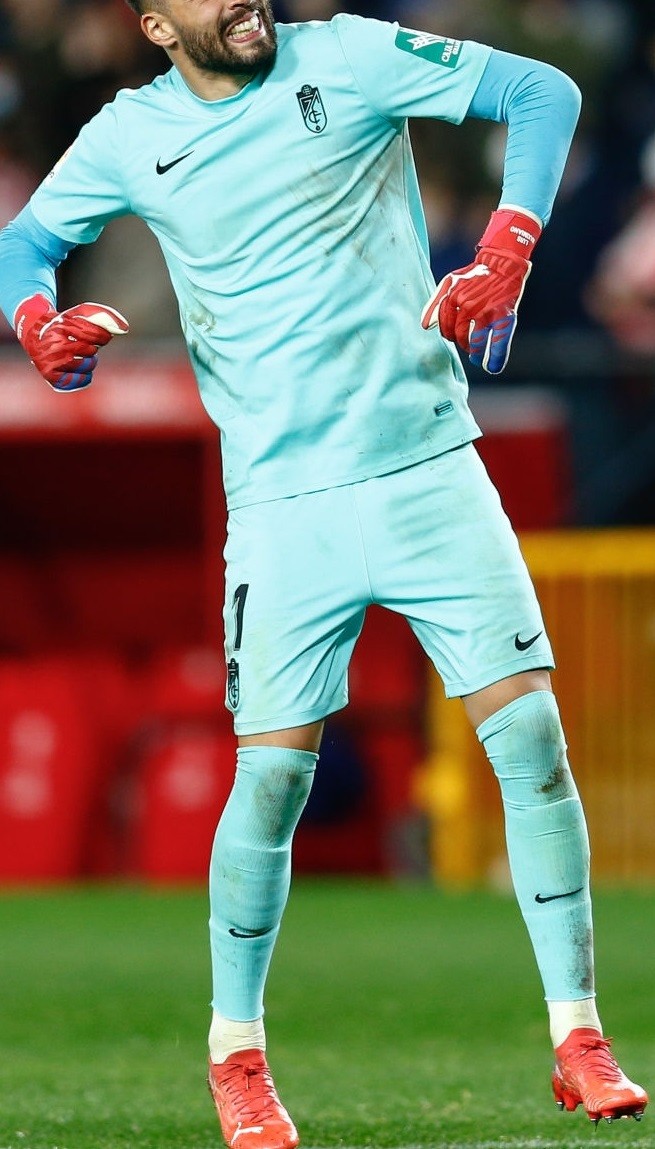 Granada CF 2021-22 GK 1 Kit