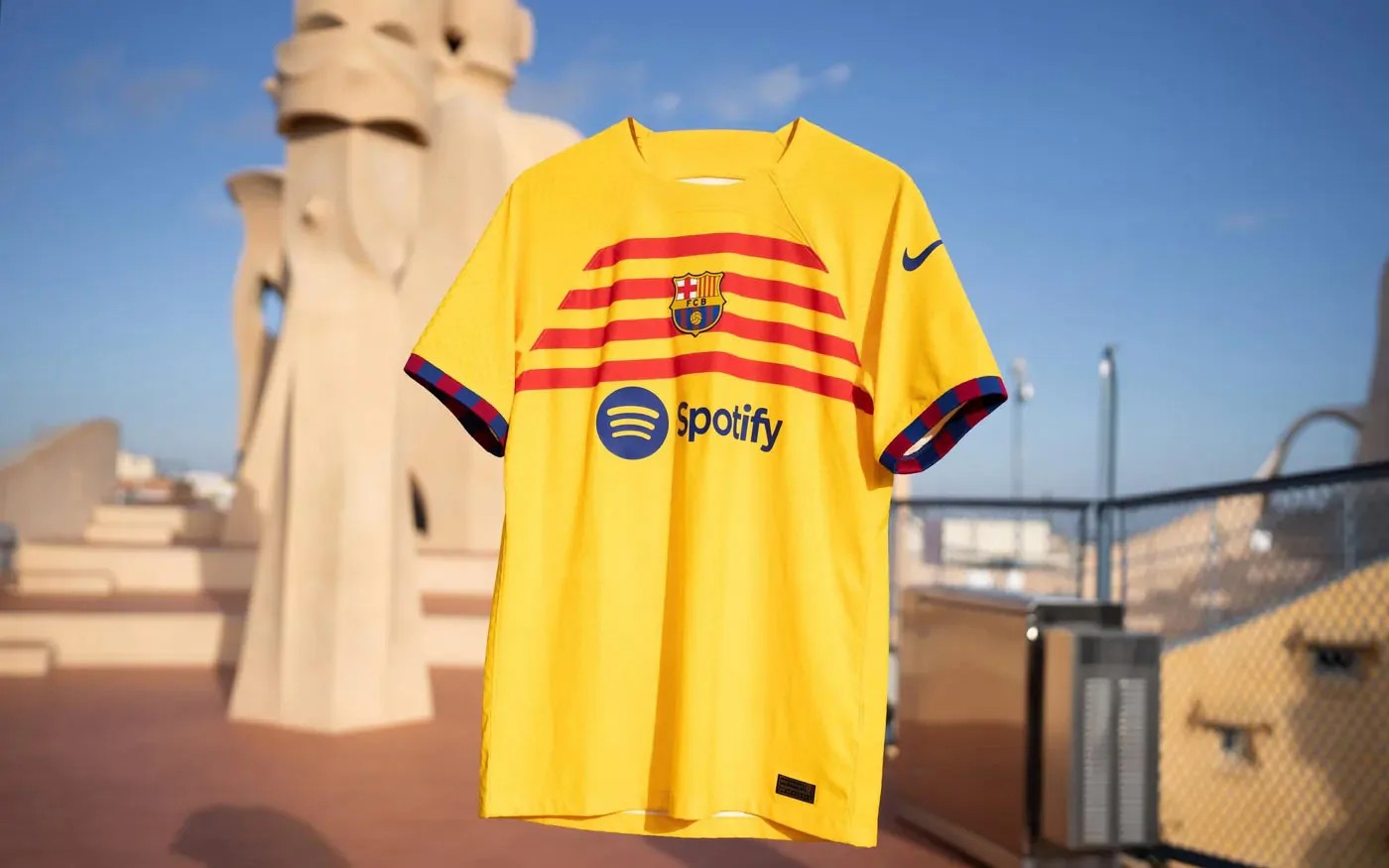 FC Barcelona 2022-23 Fourth Kit