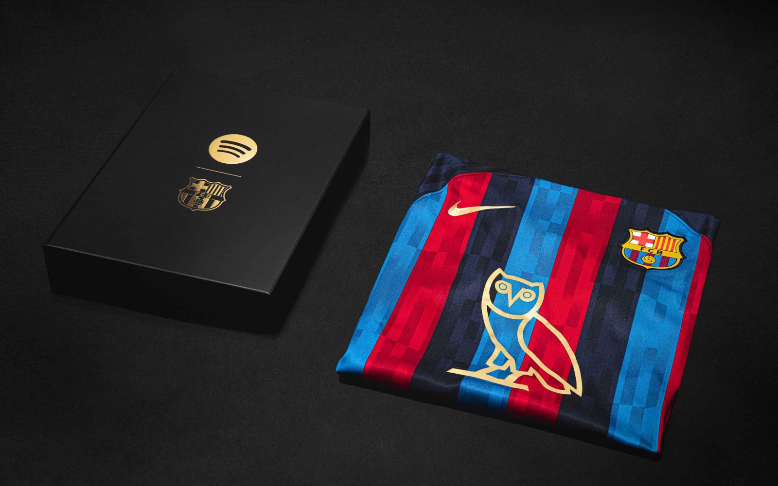 FC Barcelona 2022-23 El Clásico Kit