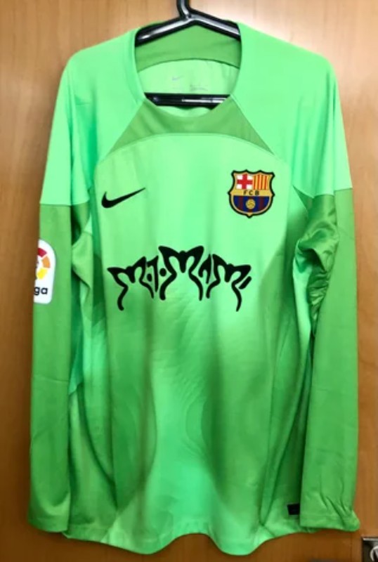 FC Barcelona 2022-23 GK Clásico 2 Kit