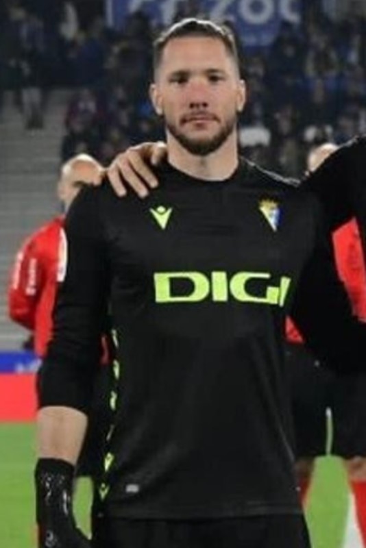 Cádiz CF 2022-23 GK 4 Kit