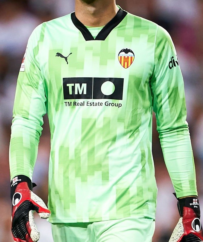 Valencia CF 2023-24 GK 1 Kit