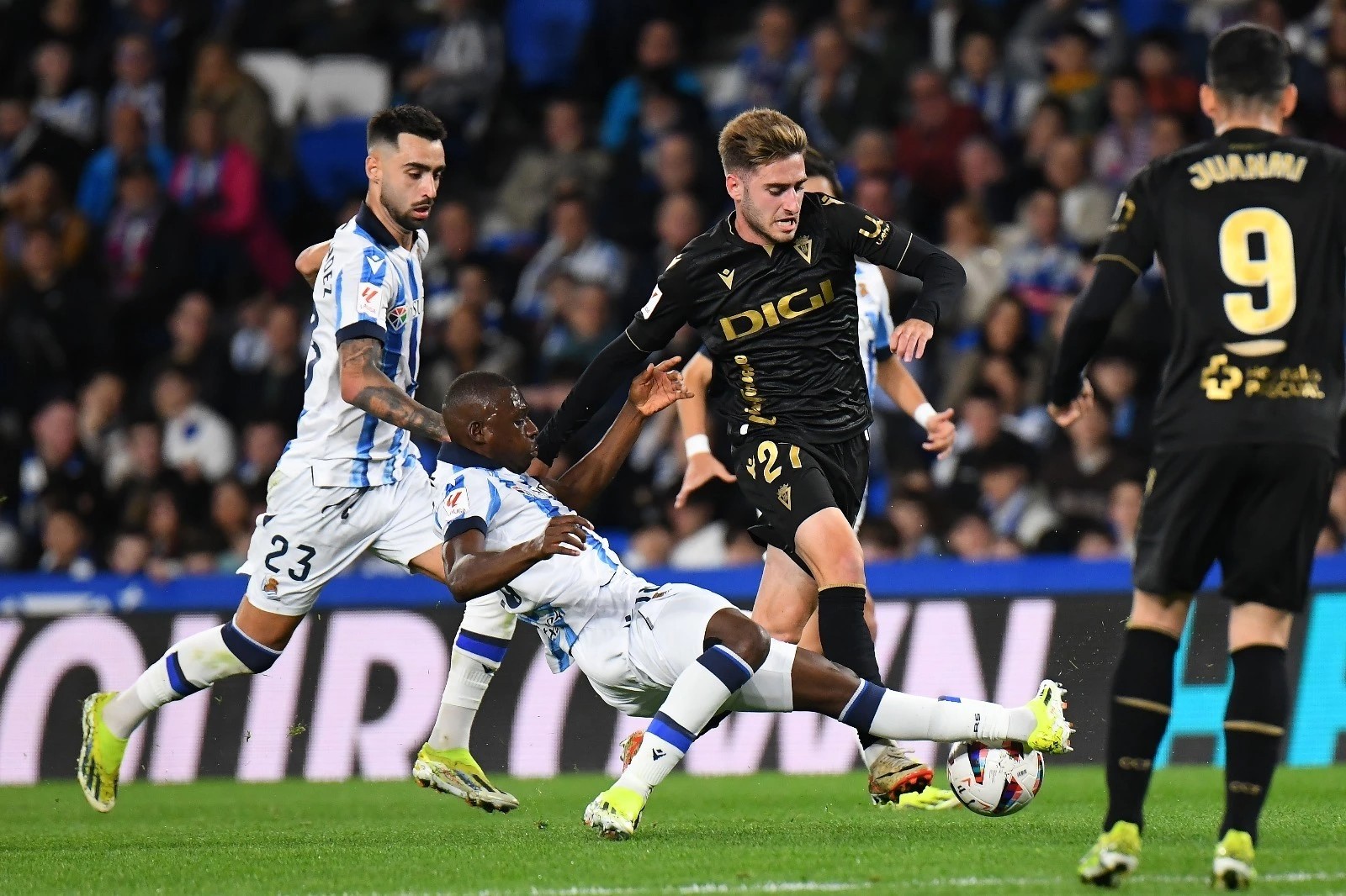 Cádiz CF 2023-24 Away V2 Kit