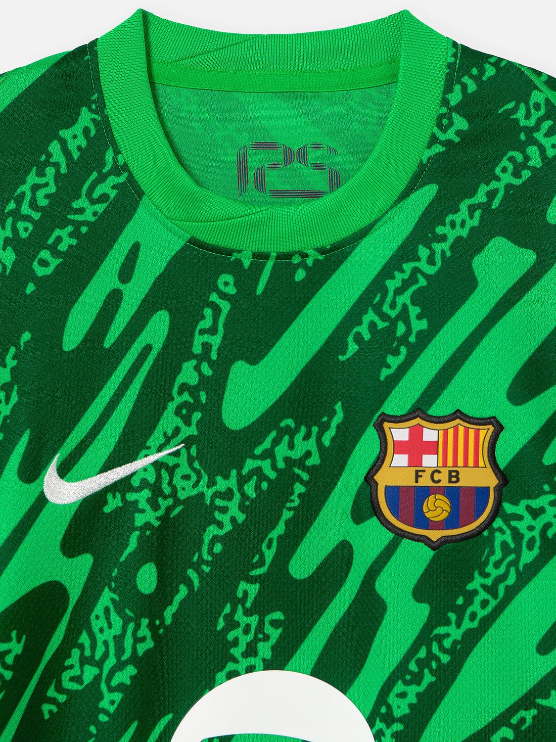 FC Barcelona 2024-25 GK 1 Kit