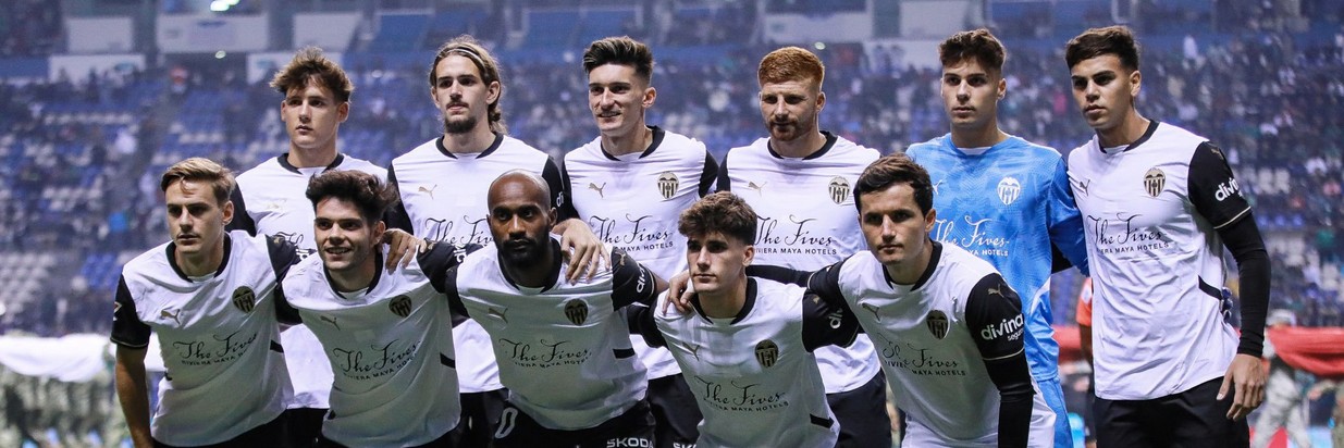 Valencia CF 2024-25 GK 2 V3 Kit