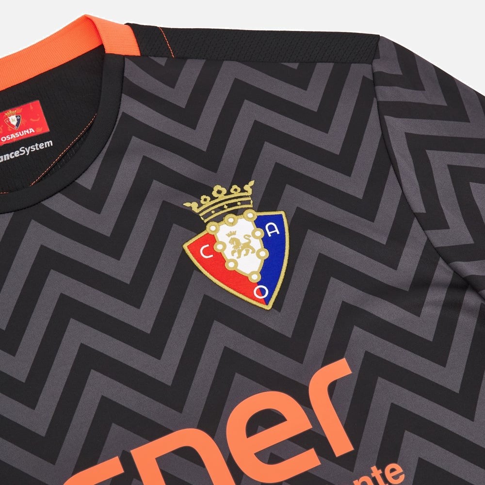 CA Osasuna 2024-25 GK 4 Kit