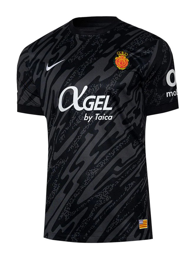 RCD Mallorca 2024-25 GK 3 Kit