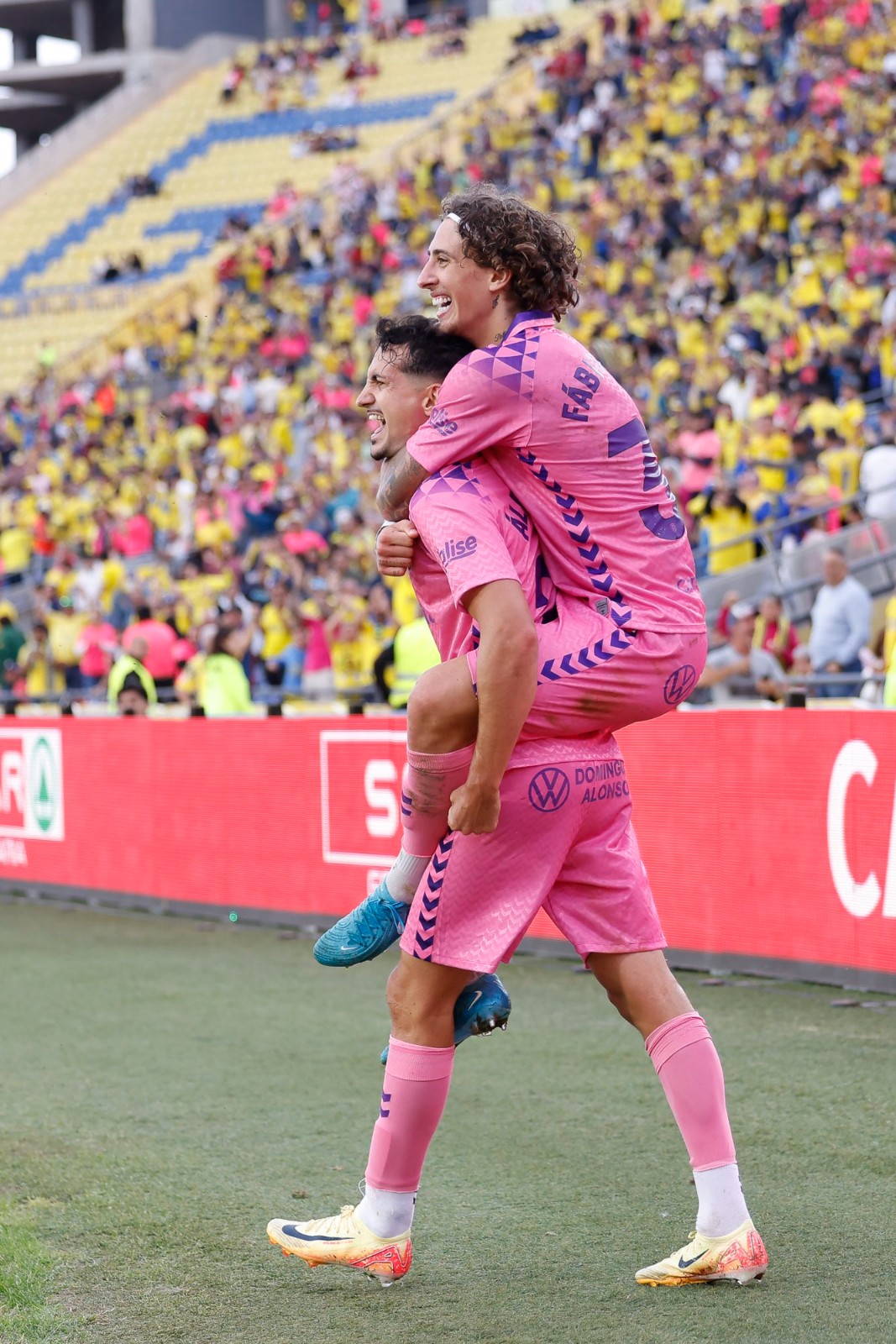 UD Las Palmas 2024-25 Pink October Kit