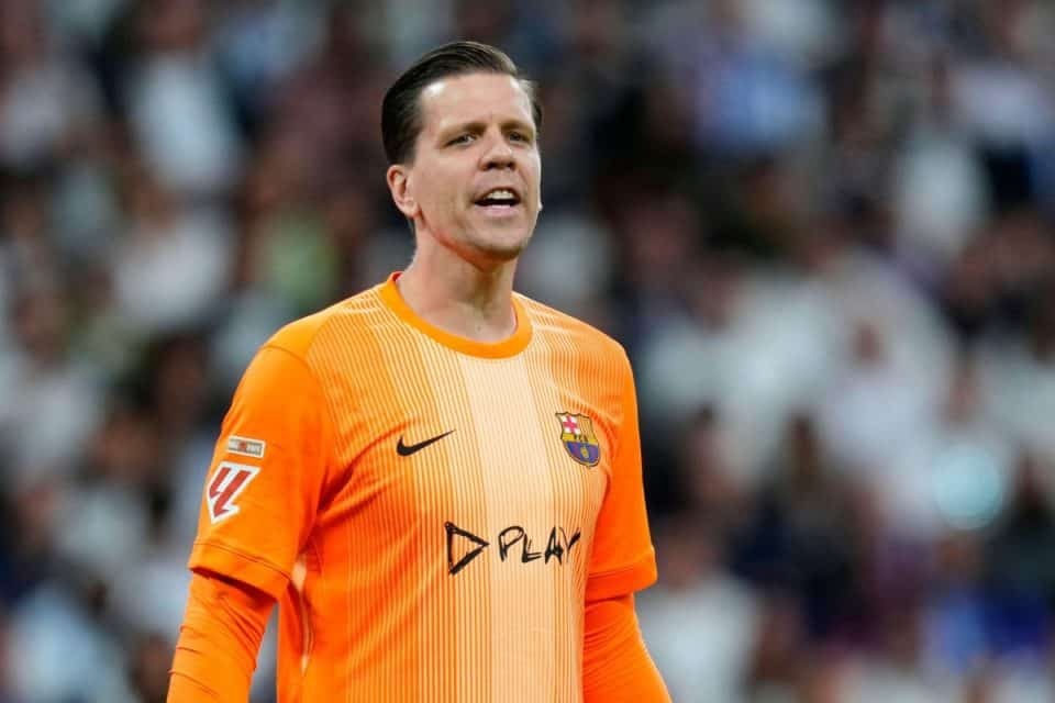 FC Barcelona 2025-26 GK Clásico Kit