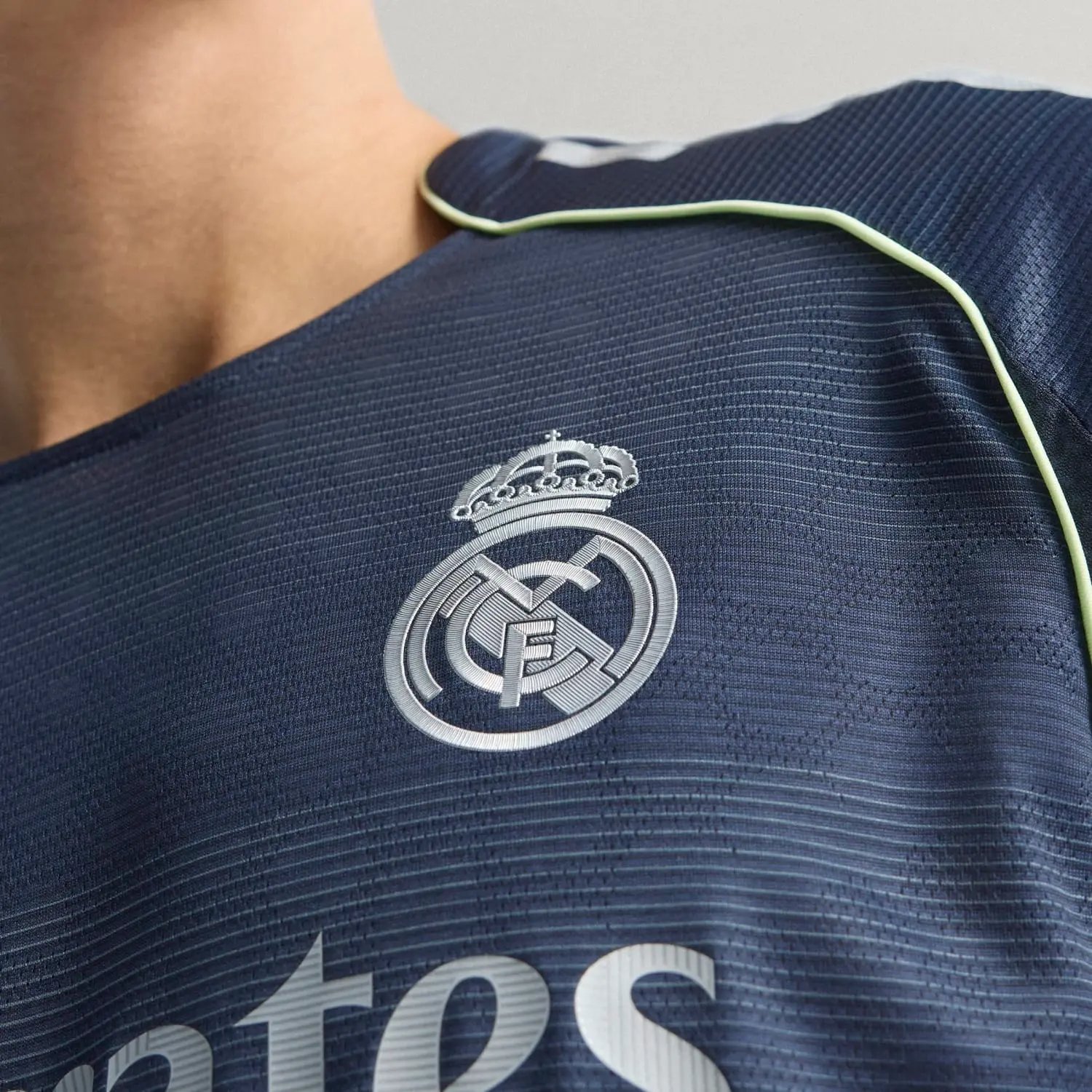 Real Madrid 2025-26 Away Kit