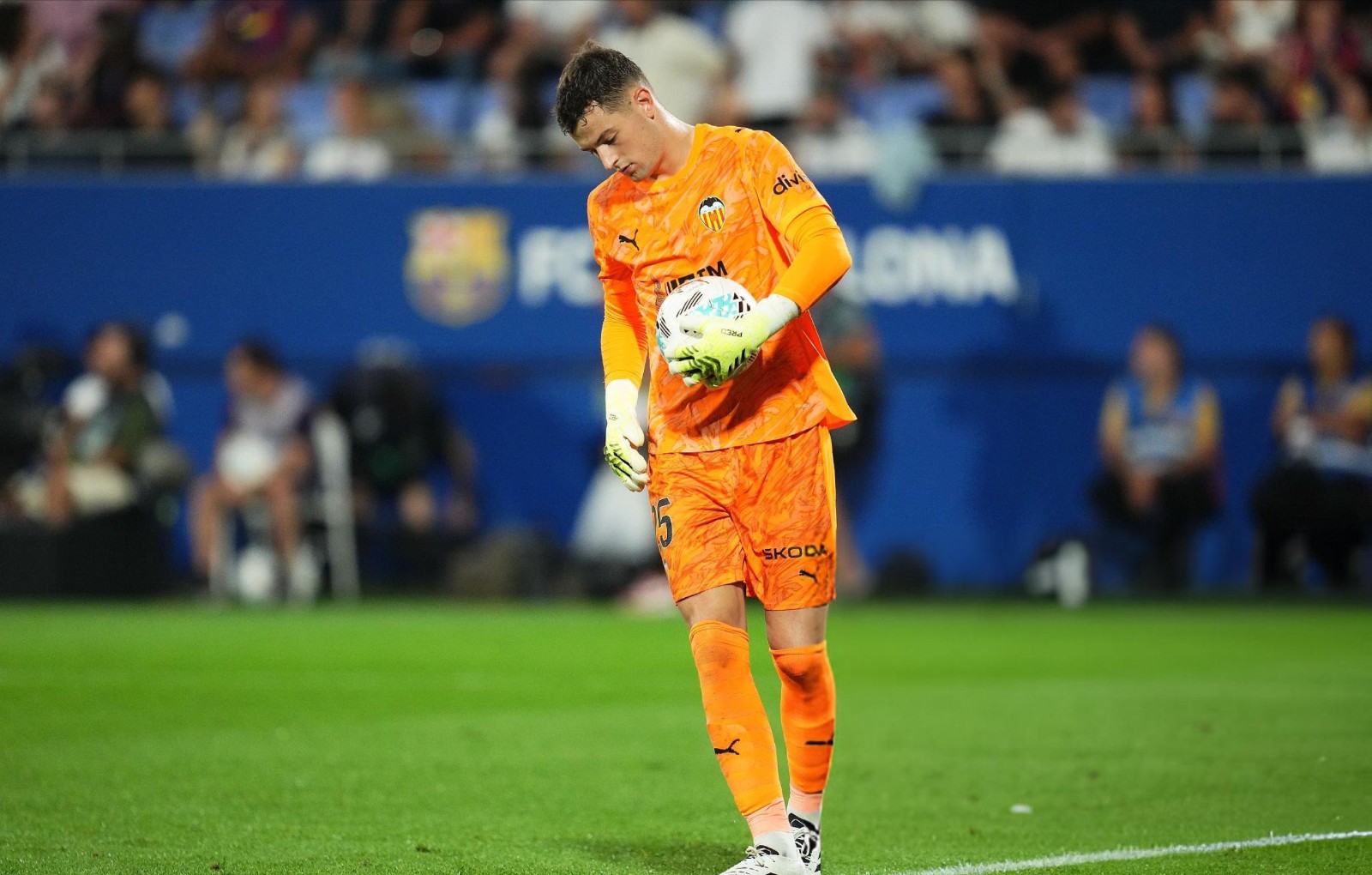 Valencia CF 2025-26 GK 2 V2 Kit