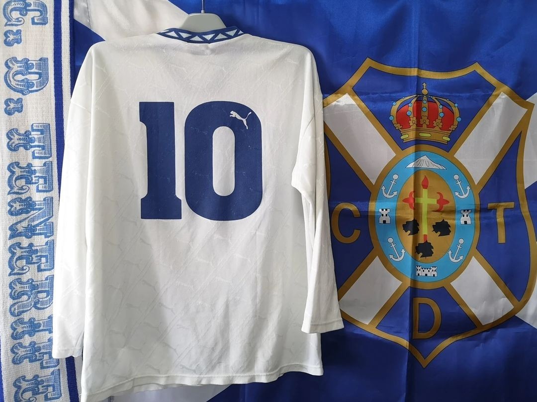 CD Tenerife 1993-94 Home Kit