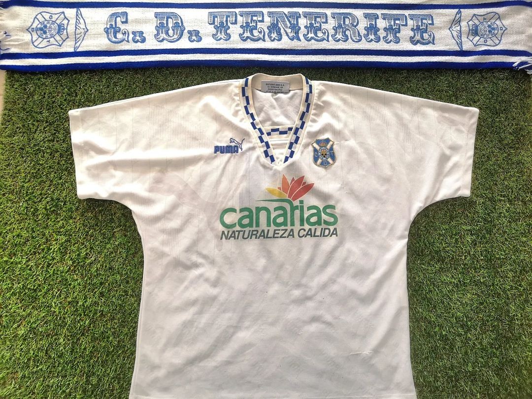 CD Tenerife 1994-95 Home Kit
