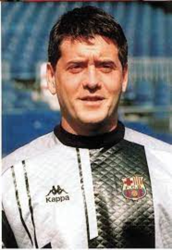 FC Barcelona 1995-96 GK 4 Kit