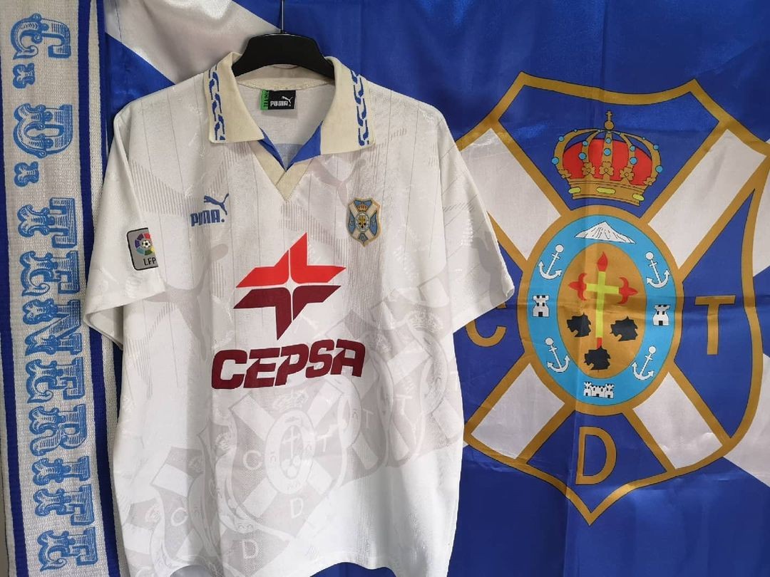 CD Tenerife 1995-96 Home 3 Kit