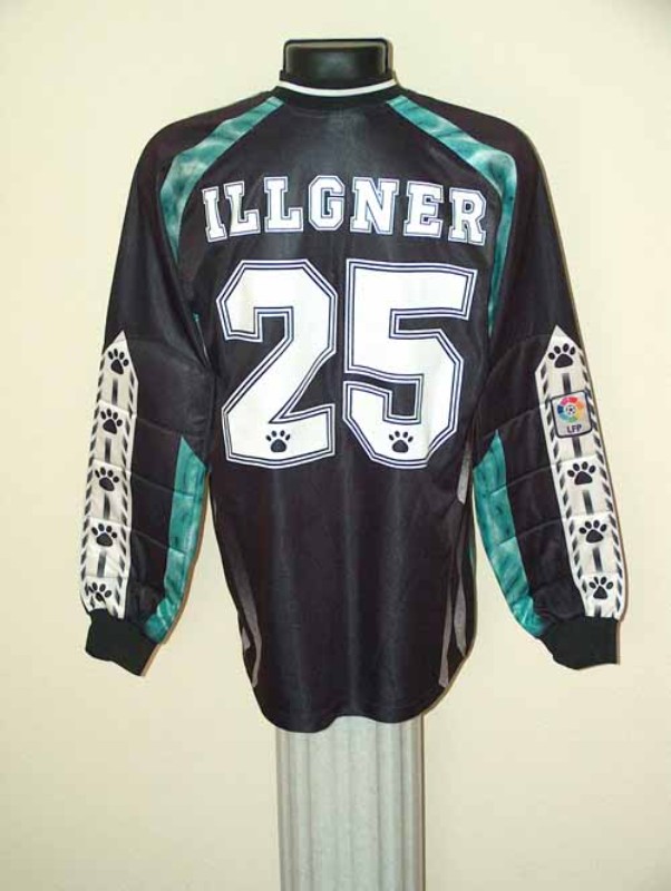 Real Madrid 1996-97 GK 1 Kit