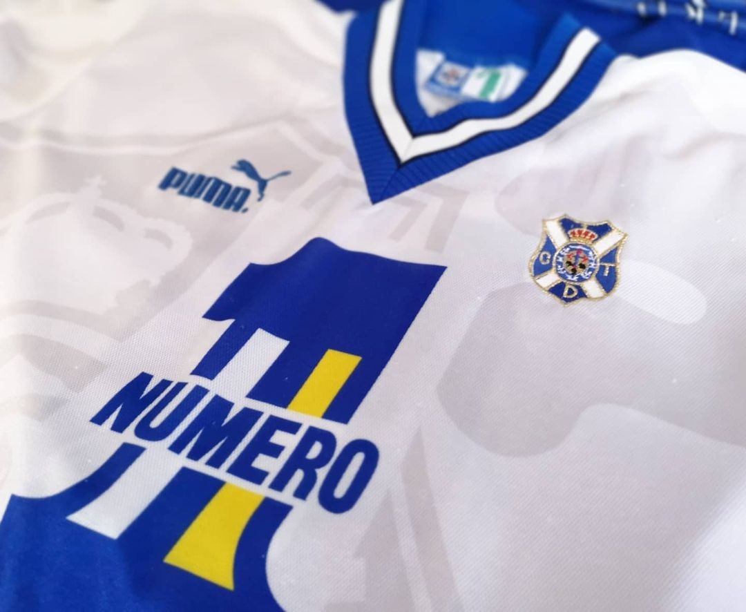 CD Tenerife 1996-97 Home 2 Kit