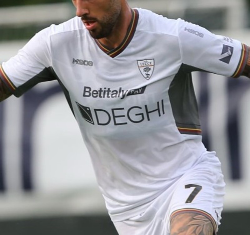 US Lecce 2025-26 Pre-Season Home Kit