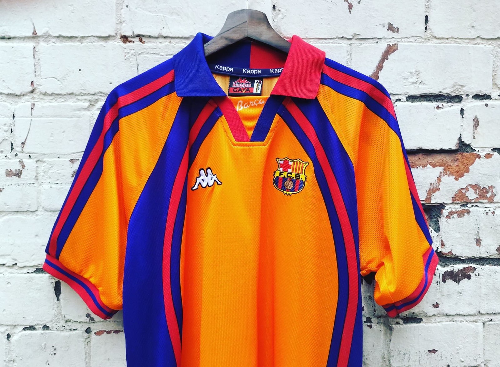 FC Barcelona 1997-98 Champions League Away Kit