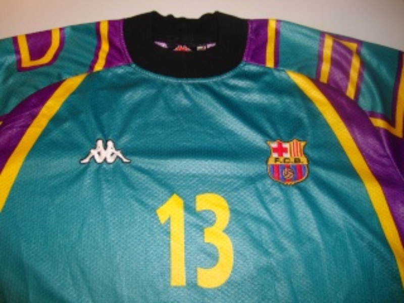 FC Barcelona 1997-98 GK 3 Kit