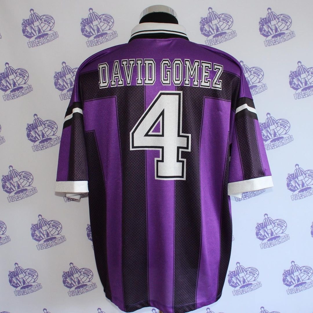 Real Valladolid 1997-98 European Away Kit