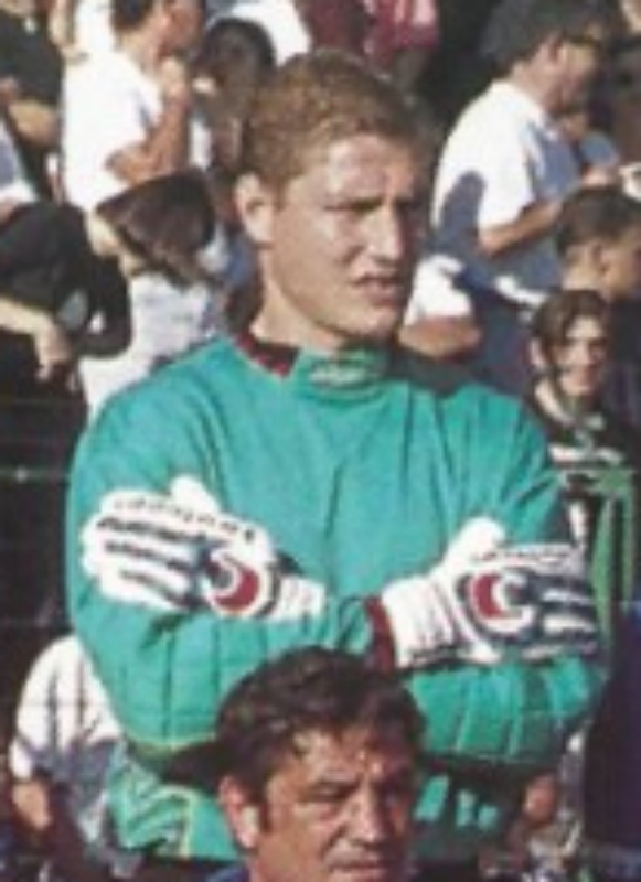 Real Oviedo 1997-98 GK 1 Kit