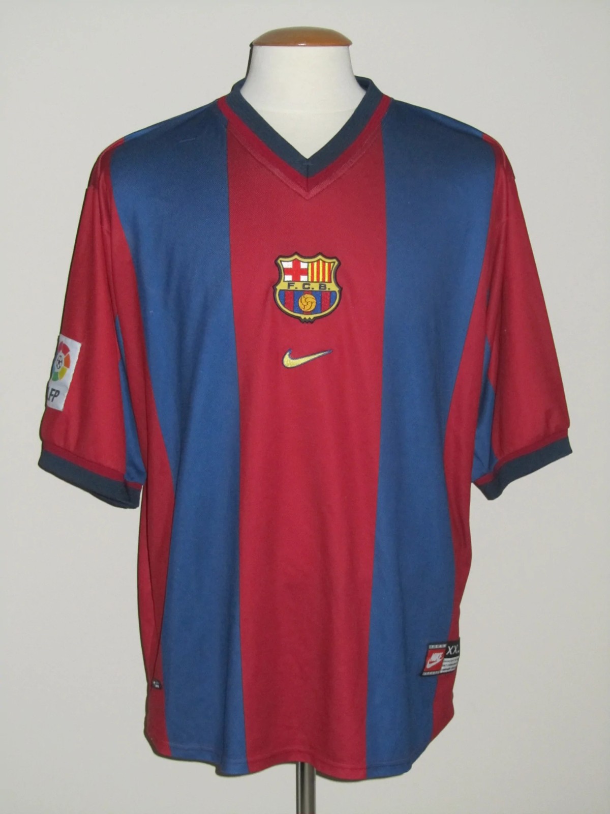 FC Barcelona 1998-99 Home Kit