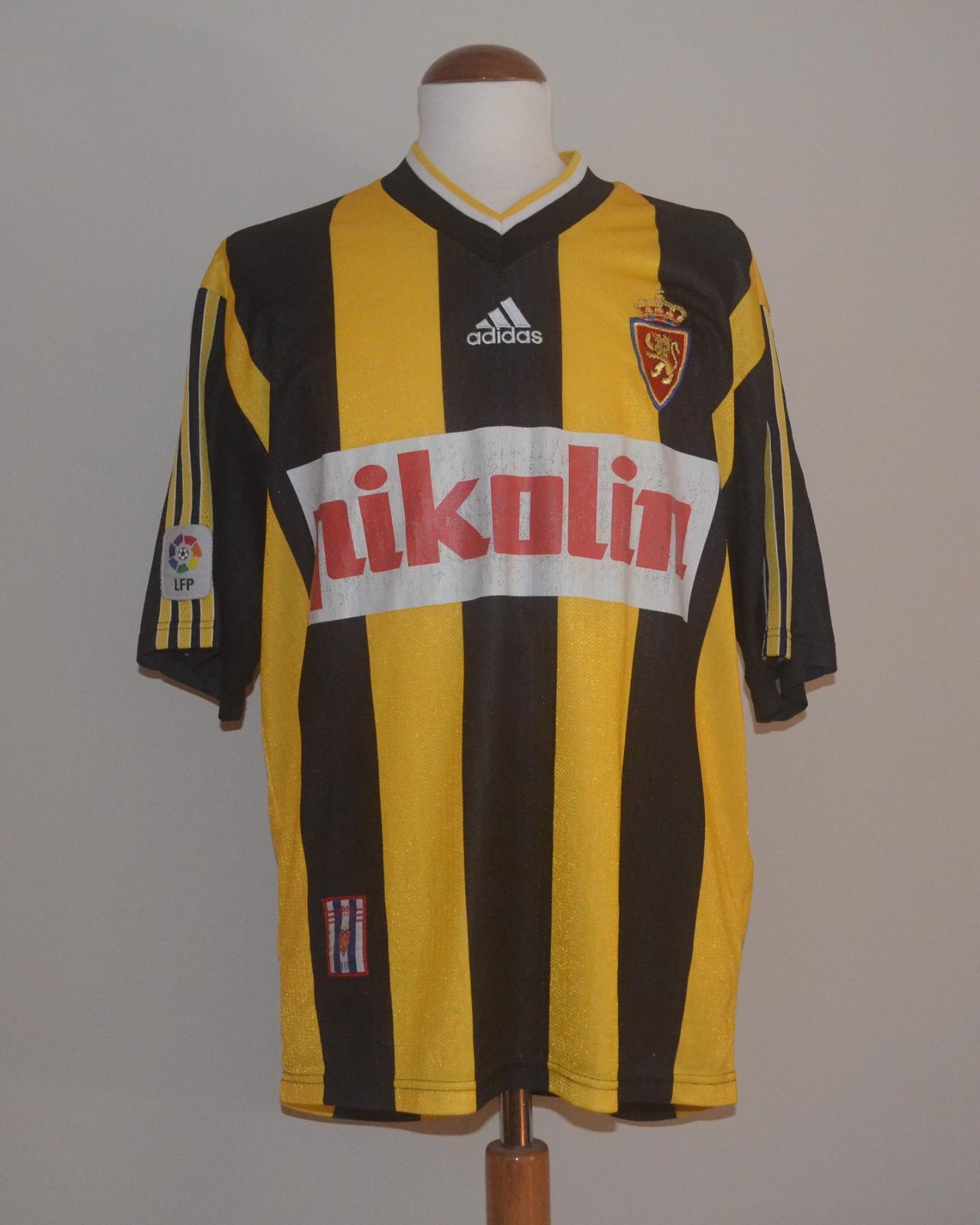 Real Zaragoza 1998-99 Away Kit