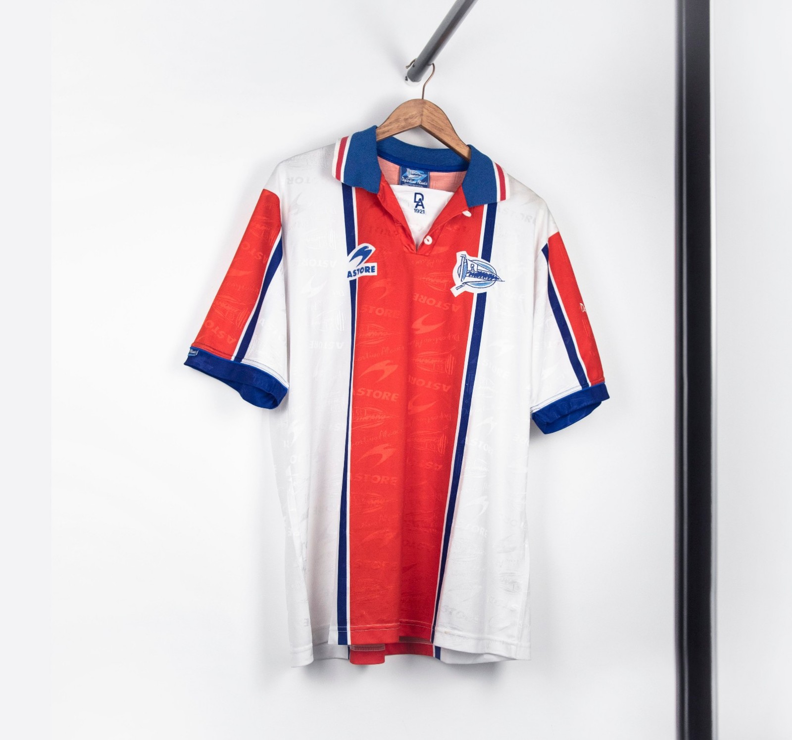 Deportivo Alavés 1998-99 Away Kit