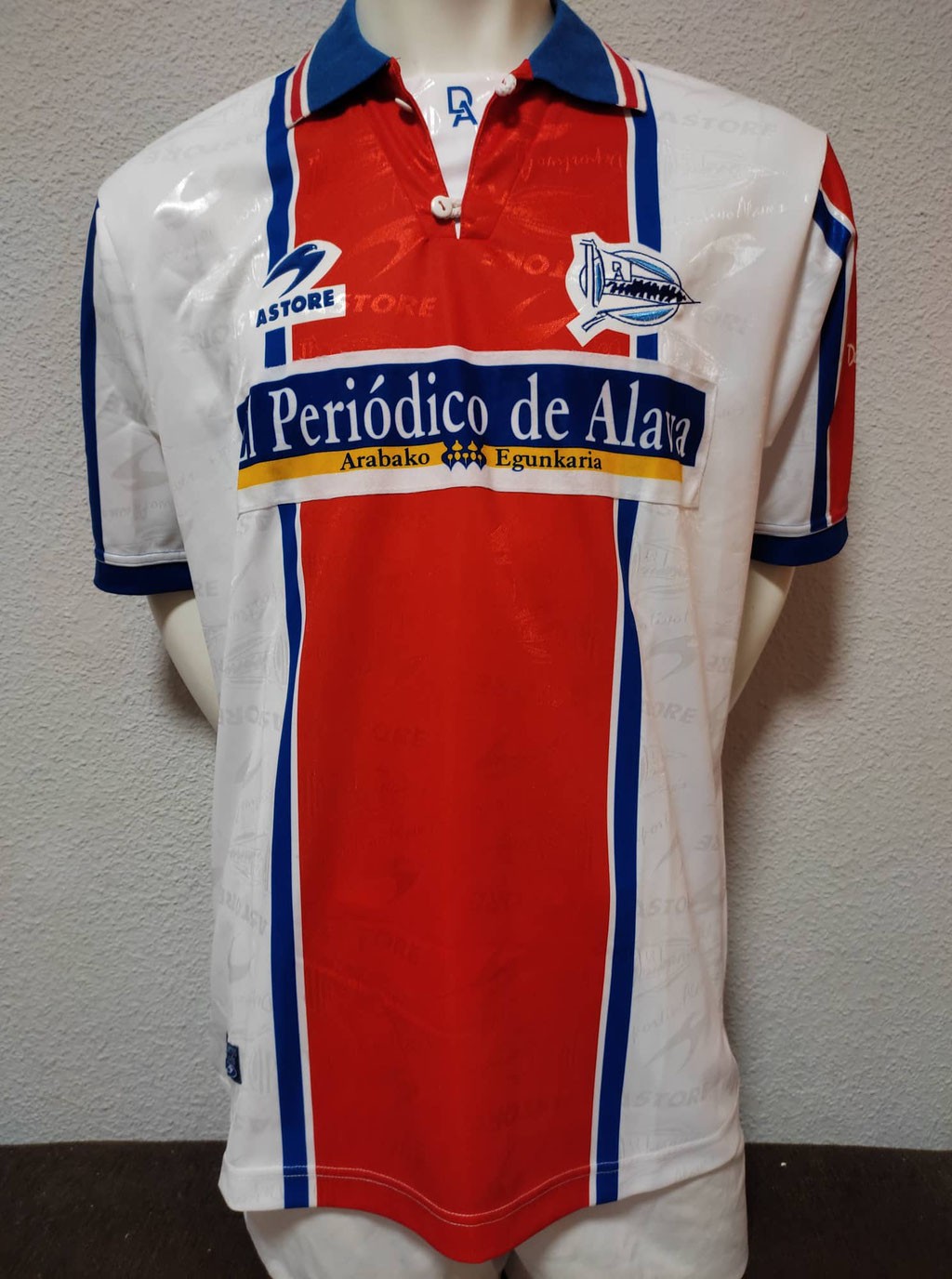 Deportivo Alavés 1998-99 Away V2 Kit