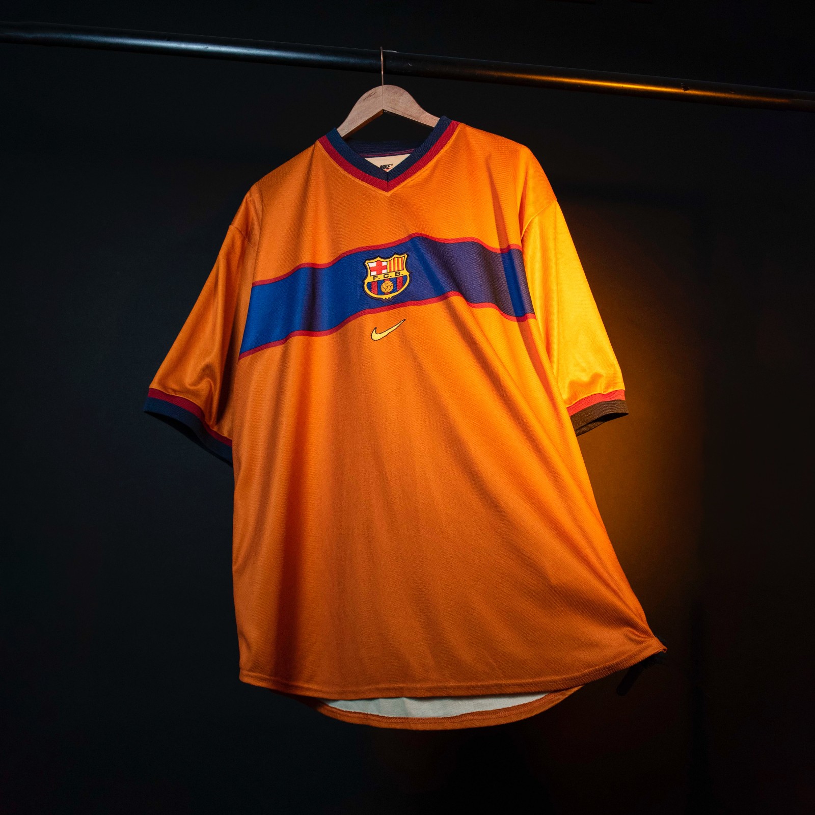 FC Barcelona 1999-00 Third Kit