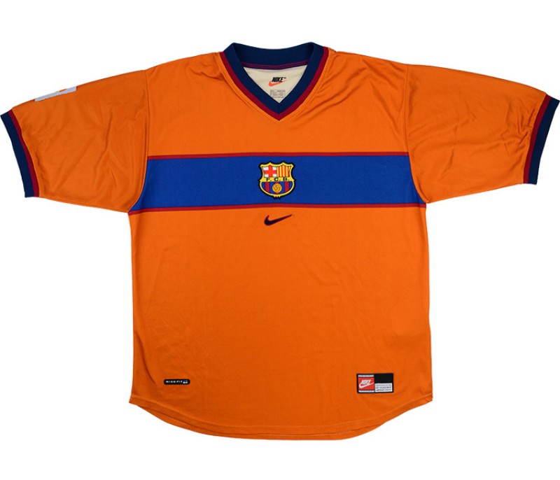 FC Barcelona 1999-00 Third Kit