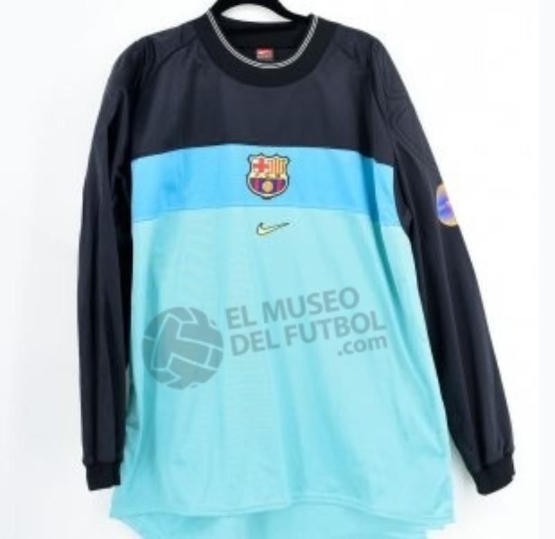 FC Barcelona 1999-00 GK 4 Kit