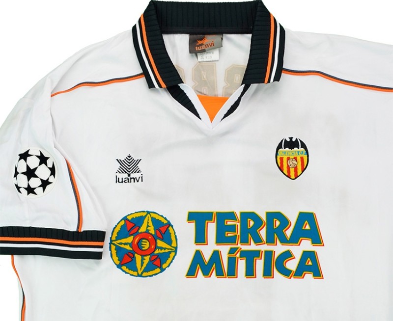 Valencia CF 1999-00 Home Kit