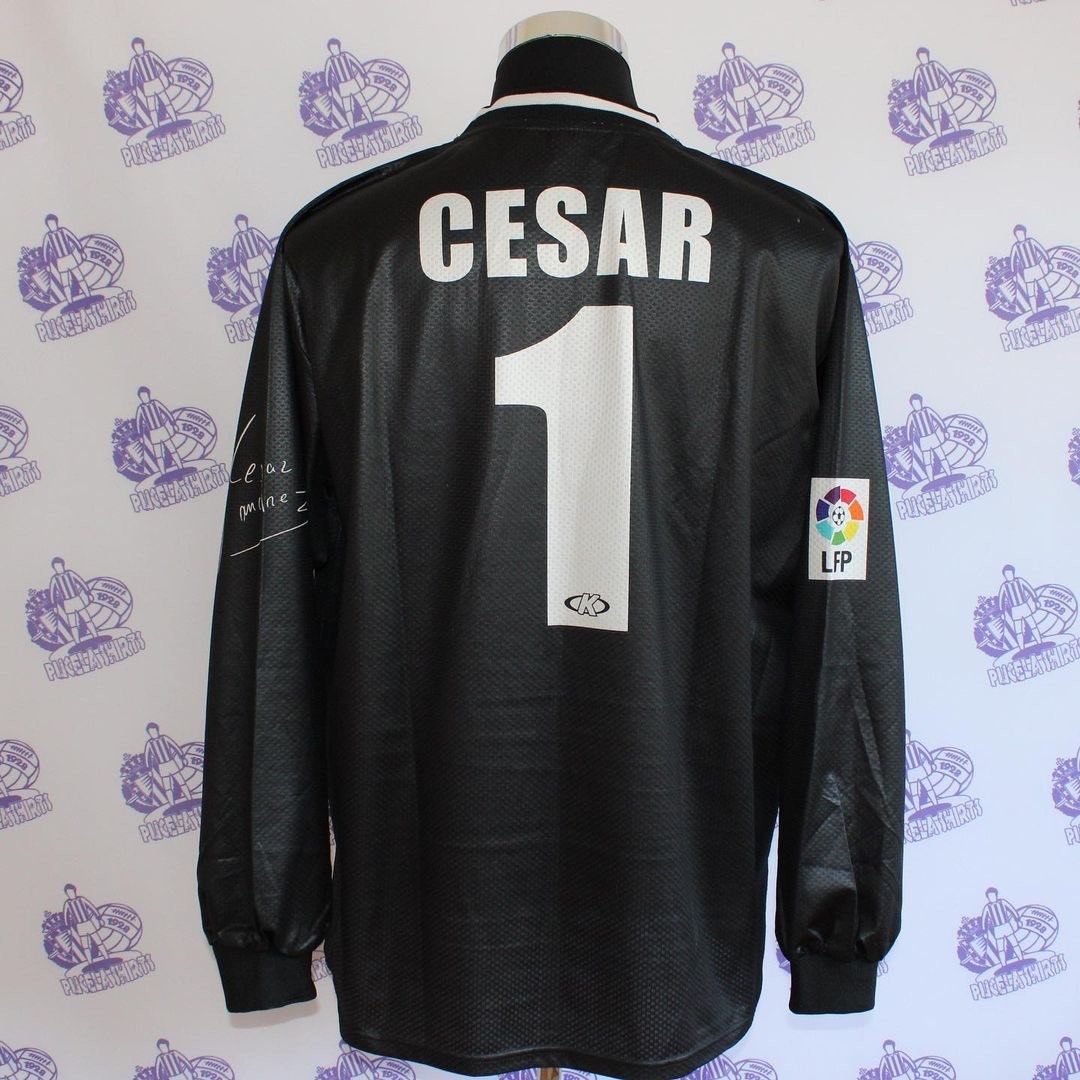 Real Valladolid 1999-00 GK Kit