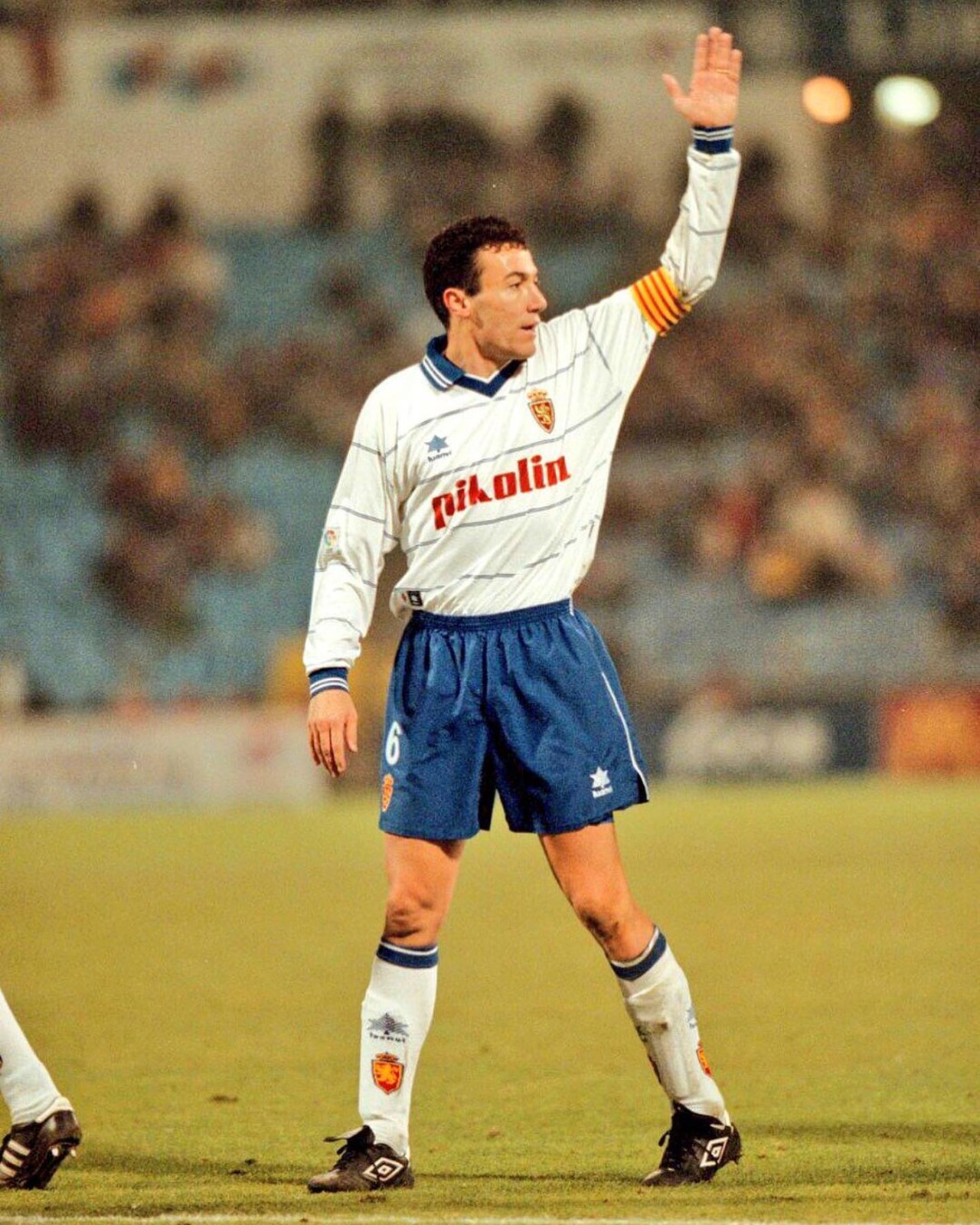 Real Zaragoza 1999-00 Home Kit