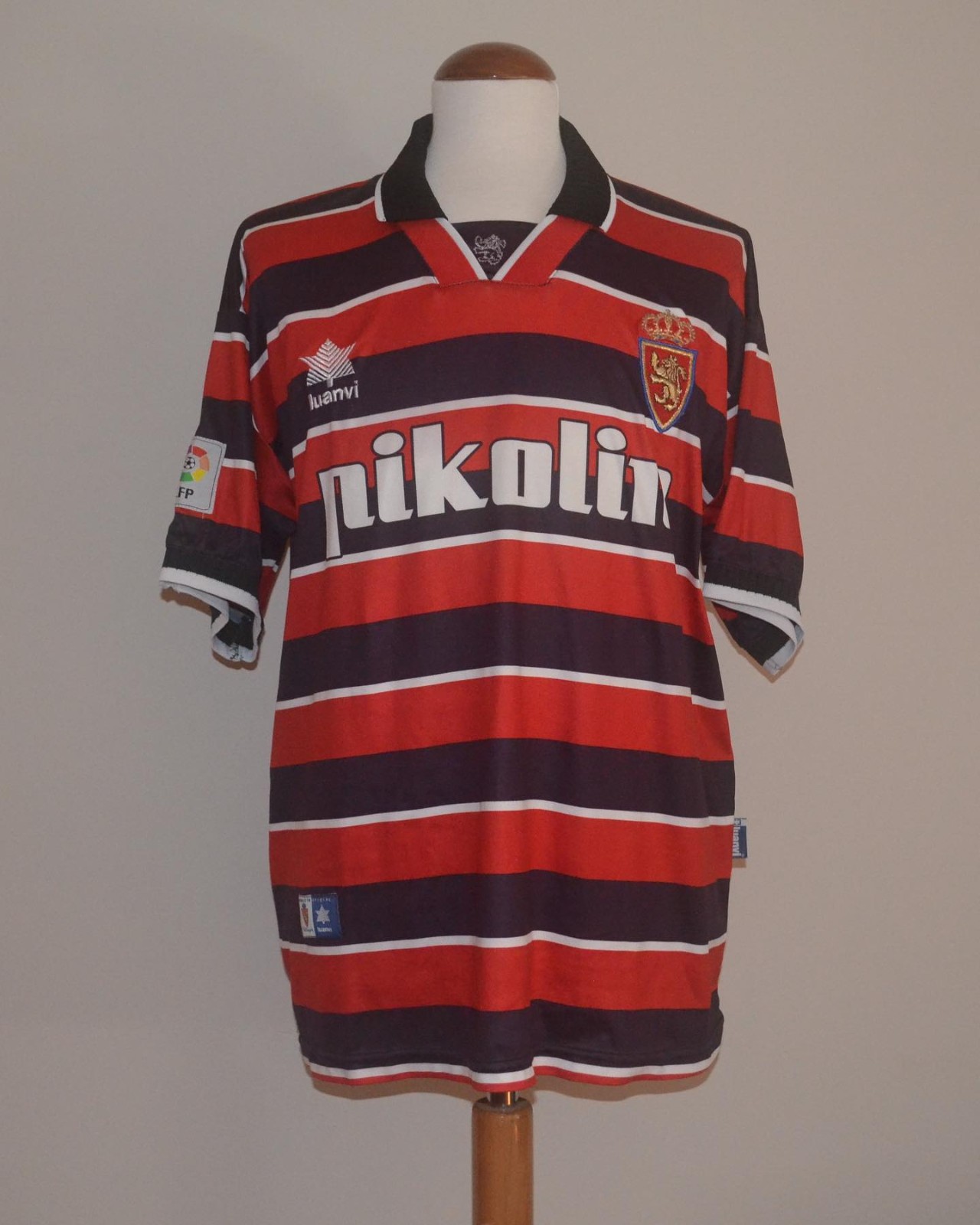 Real Zaragoza 1999-00 Third Kit
