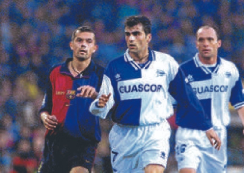 Deportivo Alavés 1999-00 Home V3 Kit
