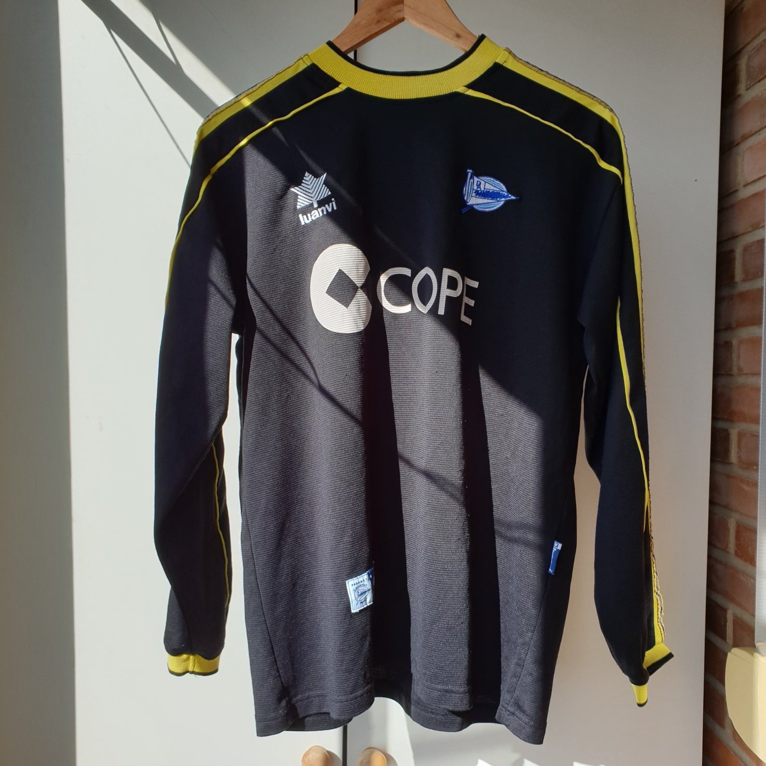Deportivo Alavés 1999-00 GK 1 Kit